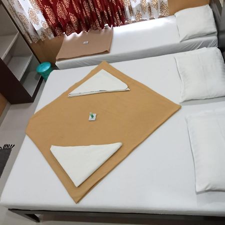 Hotel Yogiraj Shirdi Ngoại thất bức ảnh