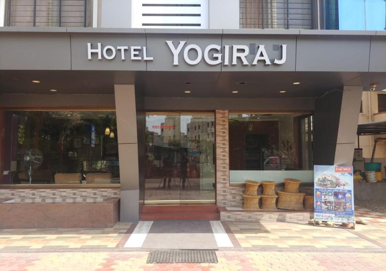 Hotel Yogiraj Shirdi Ngoại thất bức ảnh