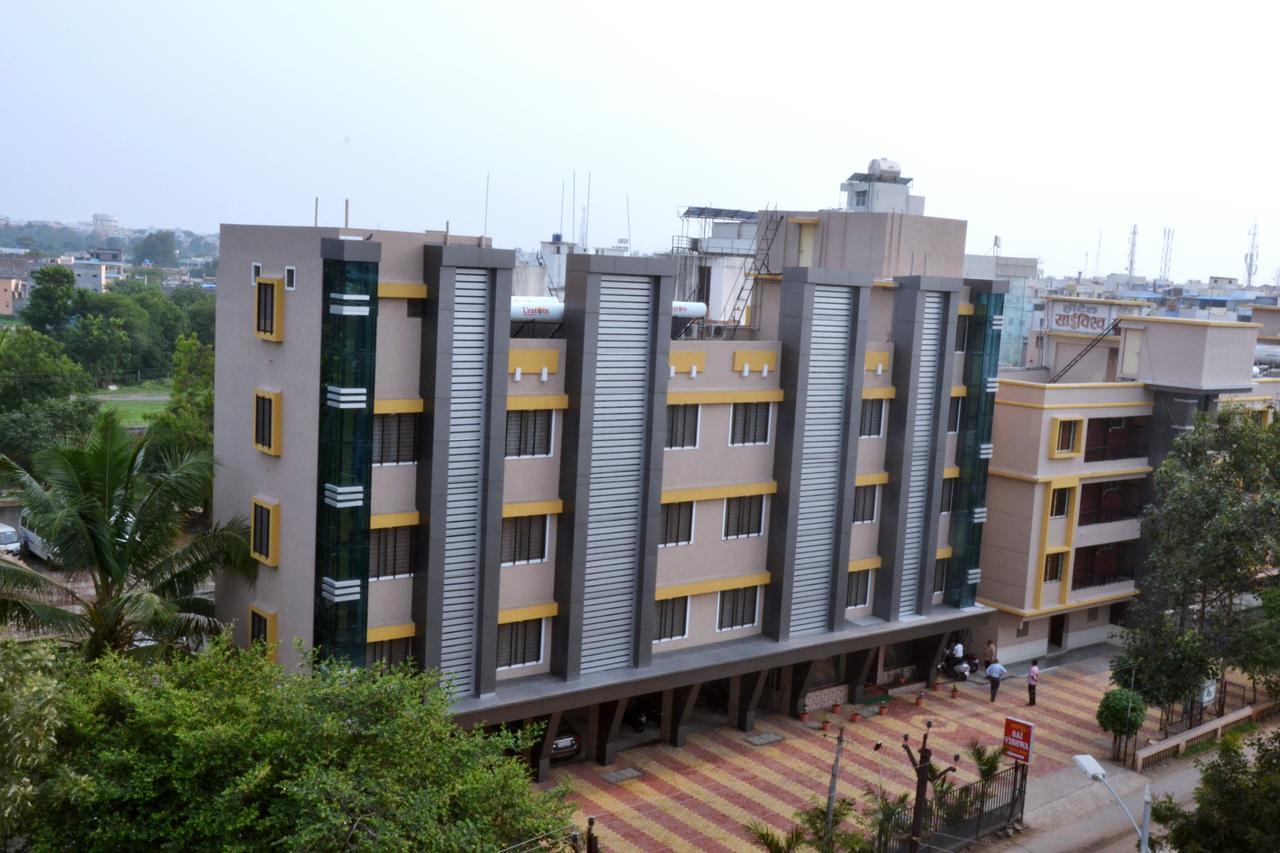 Hotel Yogiraj Shirdi Ngoại thất bức ảnh