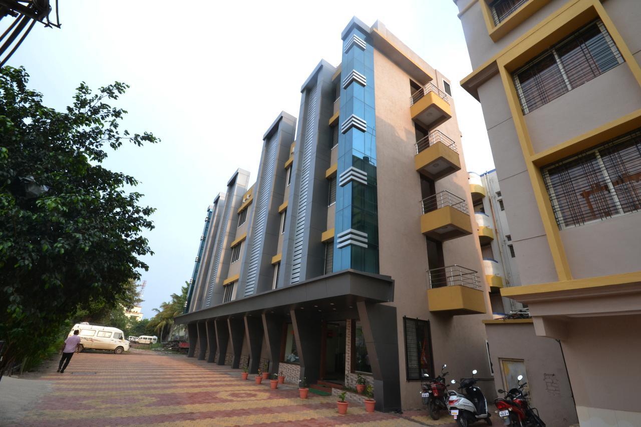 Hotel Yogiraj Shirdi Ngoại thất bức ảnh