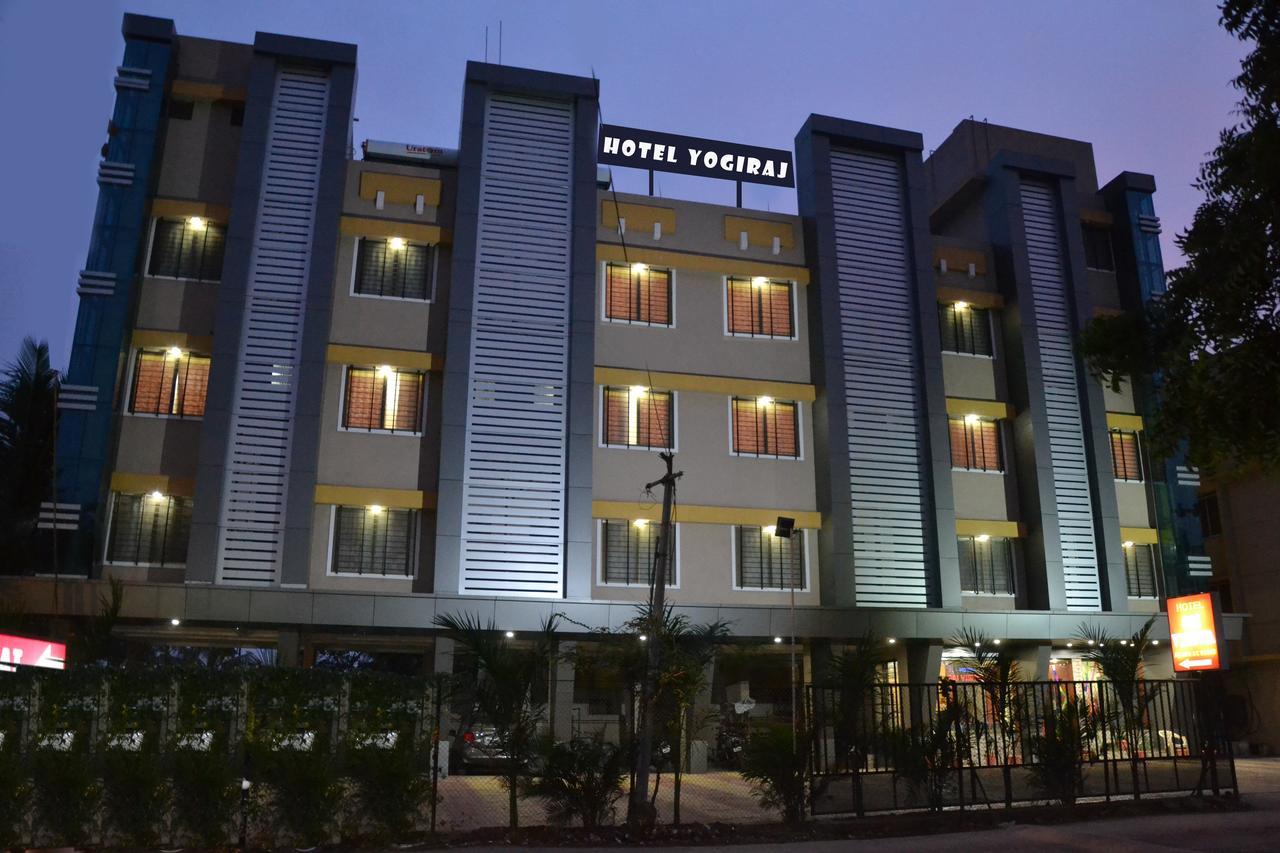 Hotel Yogiraj Shirdi Ngoại thất bức ảnh